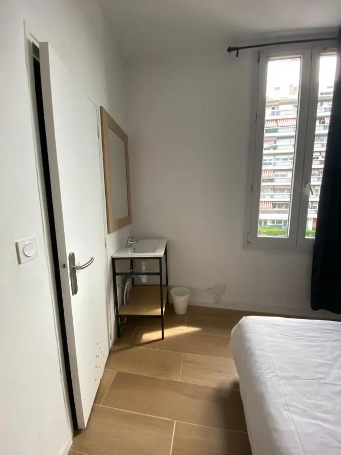 Hotel Raphael Prado Marseille 2*,
